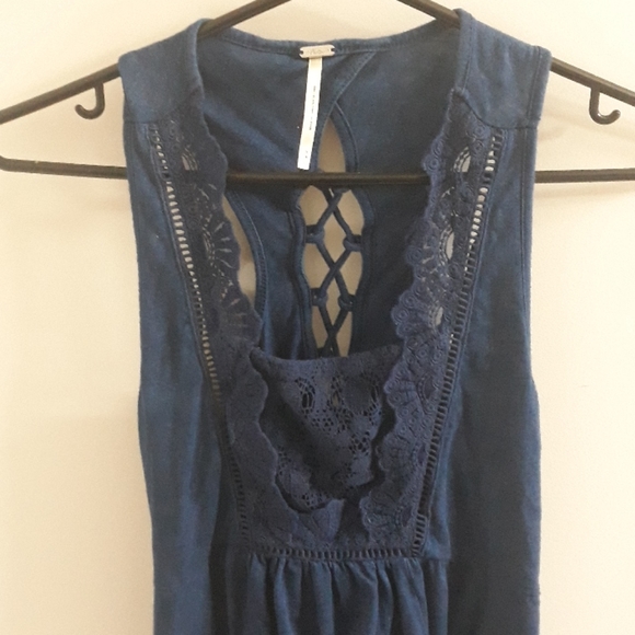 Harlow "peasant style" top - Picture 3 of 7